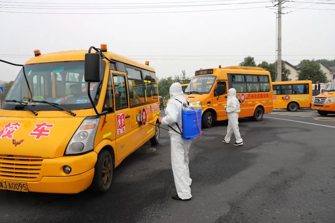 常德市湘北汽車(chē)運(yùn)輸有限公司,常德包車(chē)客運(yùn),常德旅游服務(wù),校車(chē)服務(wù)